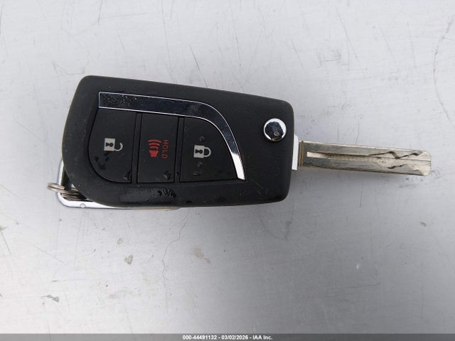 JTMMWRFV8SD318077 Toyota Rav4 Hybrid Le