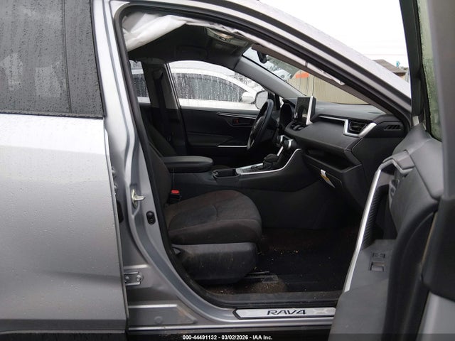 JTMMWRFV8SD318077 Toyota Rav4 Hybrid Le