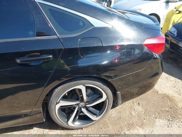1HGCV3F27NA047778 Honda Accord Hybrid Sport