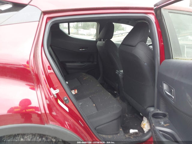 JTNKHMBX2K1014414 Toyota C-HR XLE