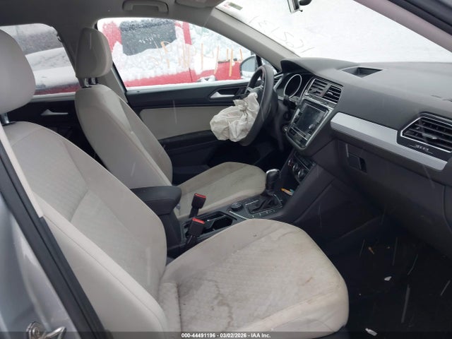 2019 VOLKSWAGEN TIGUAN 3VV0B7AX0KM162131 Photo 4
