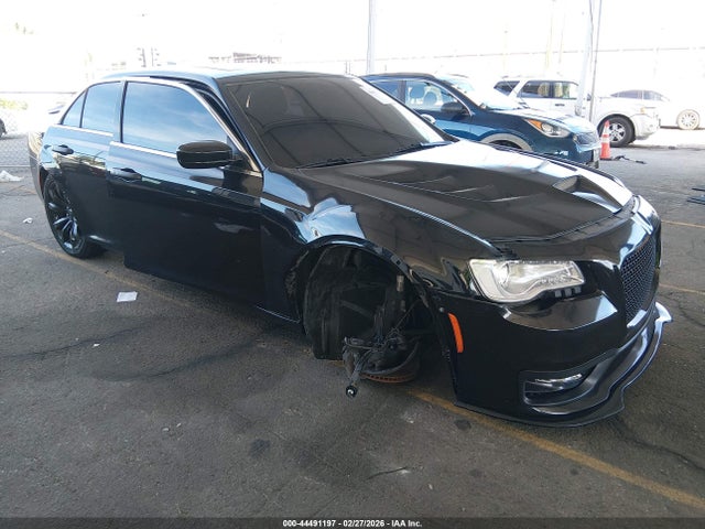 2017 CHRYSLER 300C 2C3CCAEG1HH566504