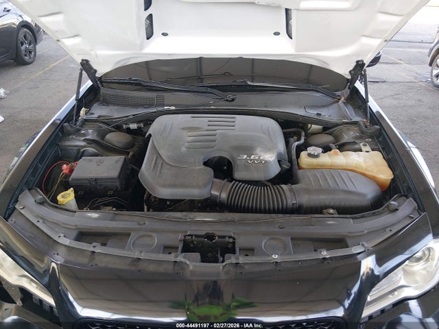 2017 CHRYSLER 300C 2C3CCAEG1HH566504 Photo 9