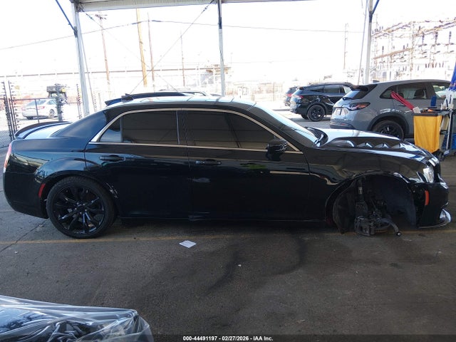 2C3CCAEG1HH566504 Chrysler 300C