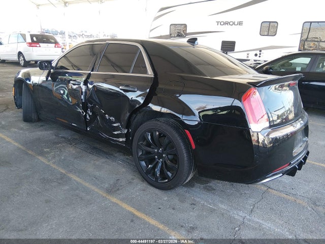 2017 CHRYSLER 300C 2C3CCAEG1HH566504 Photo 2