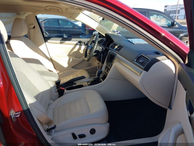 Продажа на аукционе авто 2018 Volkswagen Passat 2.0t Sel Premium, vin: 1VWCA7A36JC025493, номер лота: 44491224