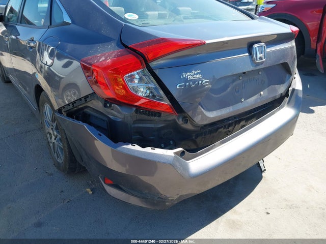 Продажа на аукционе авто 2017 Honda Civic Lx, vin: 19XFC2F53HE032833, номер лота: 44491240