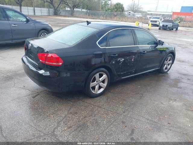 Aukcja sprzedaży 2013 Volkswagen Passat 2.5l Se, vin: 1VWBH7A34DC016013, numer aukcji: 44491253