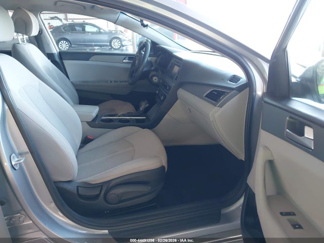 5NPE24AF1GH269373 Hyundai SONATA SE