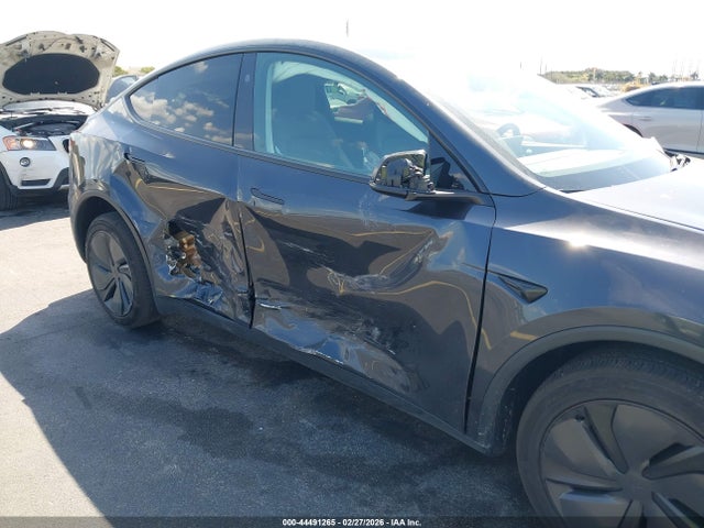 44491265 :رقم المزاد ، 7SAYGDED5TF378664 vin ، 2026 Tesla Model Y مزاد بيع