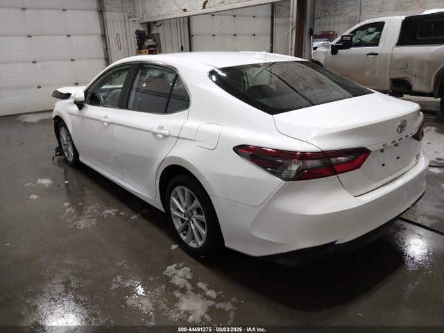 2022 Toyota Camry Le Awd მანქანა იყიდება აუქციონზე, vin: 4T1C11BK6NU065686, აუქციონის ნომერი: 44491275