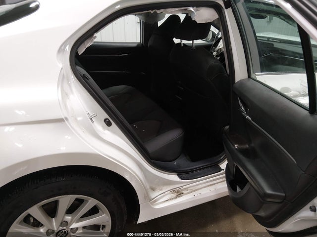2022 Toyota Camry Le Awd მანქანა იყიდება აუქციონზე, vin: 4T1C11BK6NU065686, აუქციონის ნომერი: 44491275