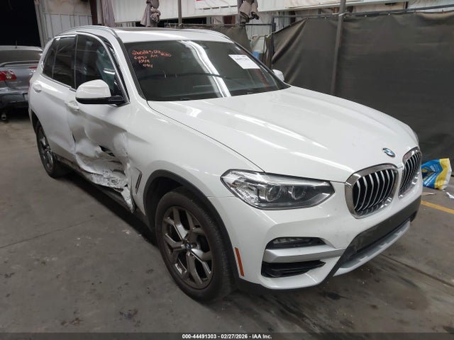 2021 BMW X3 5UXTY3C00M9E39494