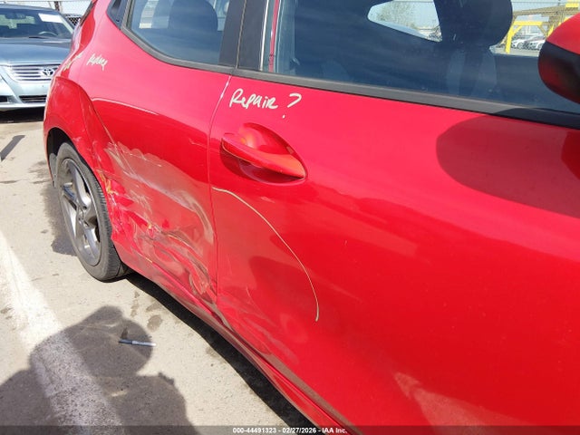 KMHTG6AF2KU018148 Hyundai Veloster 2.0