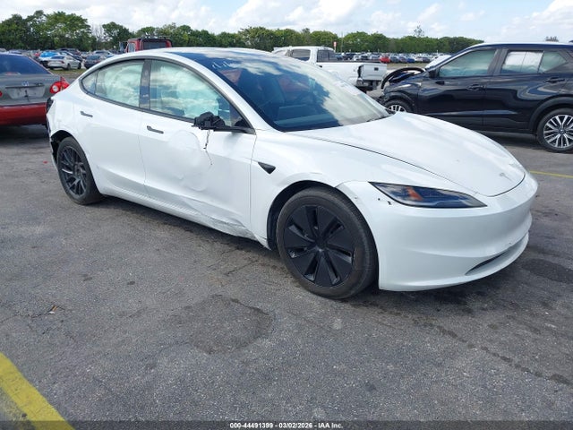 2024 TESLA MODEL 3 5YJ3E1EAXRF732186 Photo 0