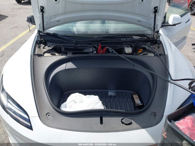 2024 TESLA MODEL 3 5YJ3E1EAXRF732186 Photo 9