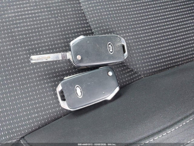 3KPF24AD0KE087437 KIA Forte Lxs