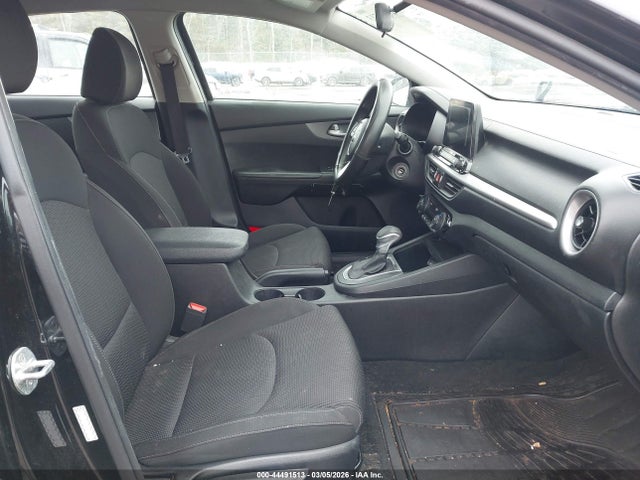 3KPF24AD0KE087437 KIA Forte Lxs