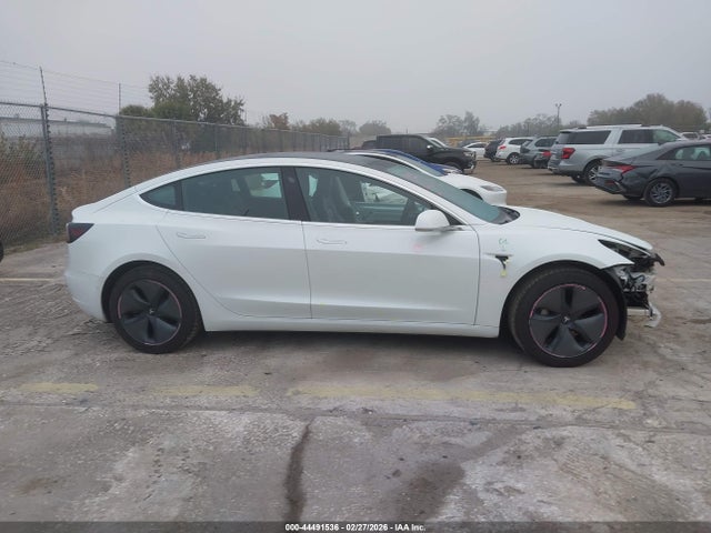 Tesla Model 3 Long Range/mid Range/standard Range/standard Range Plus 2019 5YJ3E1EA3KF504049 Image 14