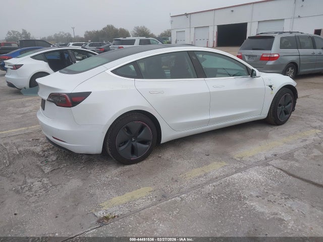 2019 TESLA MODEL 3 5YJ3E1EA3KF504049 Photo 3