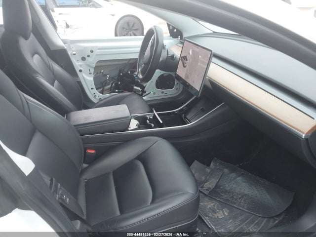 2019 TESLA MODEL 3 5YJ3E1EA3KF504049 Photo 4
