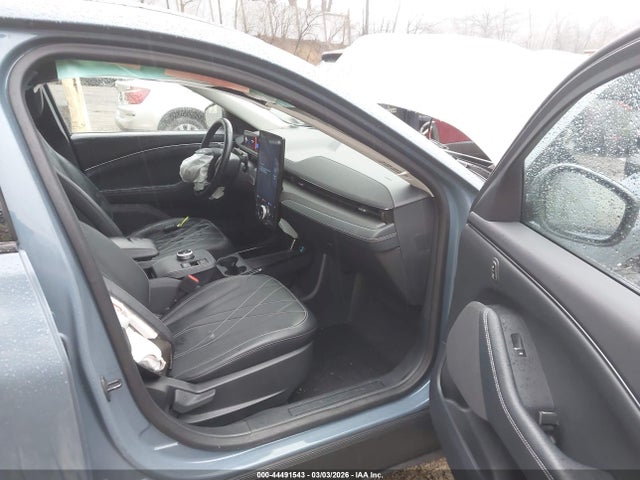 2024 FORD MUSTANG MACH-E 3FMTK1SU1RMA27789 Photo 4