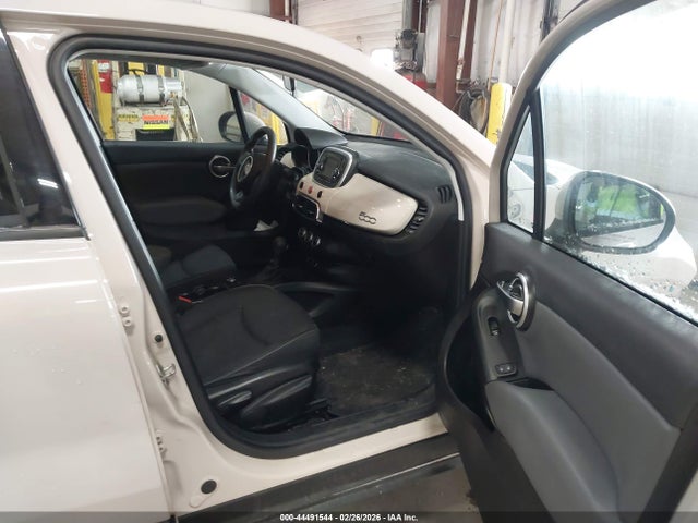 2016 FIAT 500X ZFBCFYBT6GP508723 Photo 4