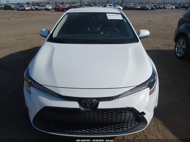 JTDEPMAE5NJ205639 Toyota COROLLA LE