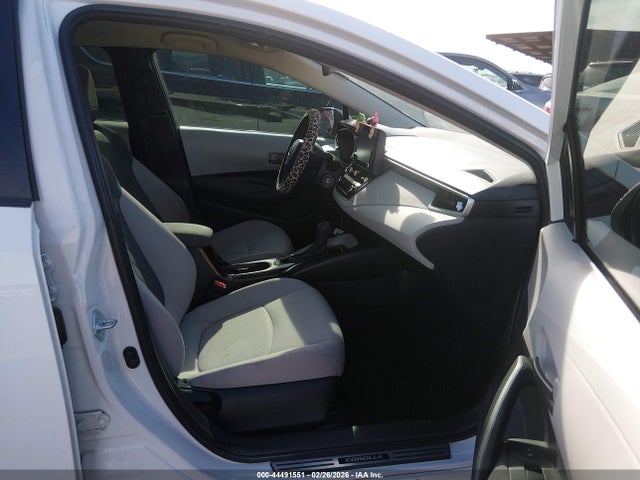 JTDEPMAE5NJ205639 Toyota COROLLA LE