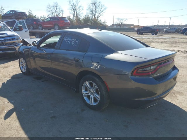 Продажа на аукционе авто 2015 Dodge Charger Se, vin: 2C3CDXBG2FH752635, номер лота: 44491563