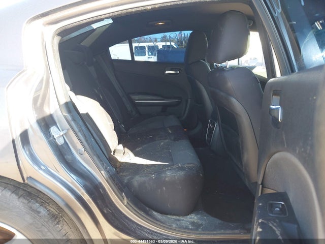 Продажа на аукционе авто 2015 Dodge Charger Se, vin: 2C3CDXBG2FH752635, номер лота: 44491563