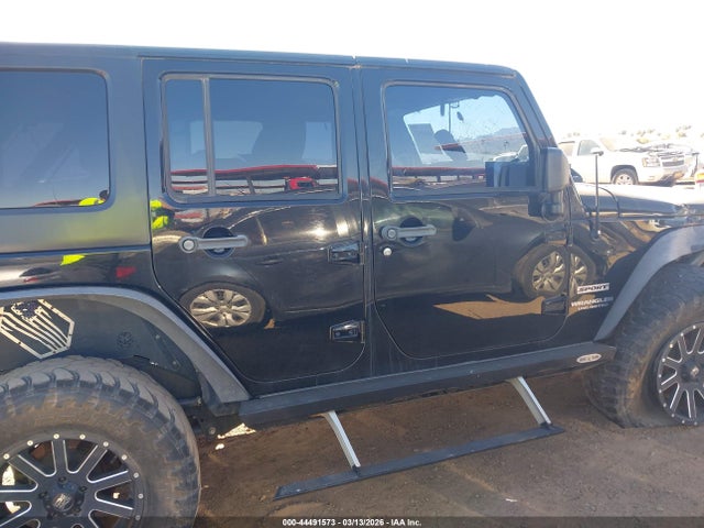 1C4BJWDG1HL561415 Jeep Wrangler Unlimited Sport 4x4