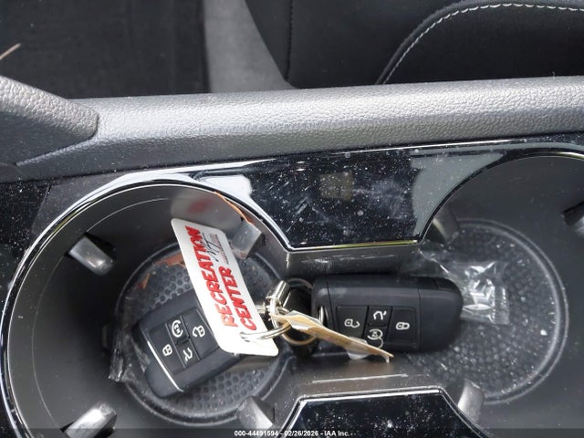 2023 VOLKSWAGEN ATLAS CROSS SPORT 1V2FE2CA2PC223823 Photo 10