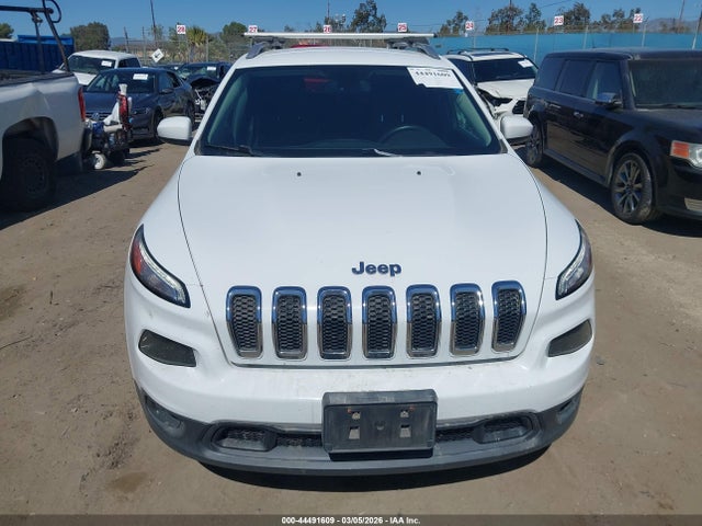 Продаж на аукціоні авто 2016 Jeep Cherokee Latitude, vin: 1C4PJLCS2GW222492, номер лоту: 44491609
