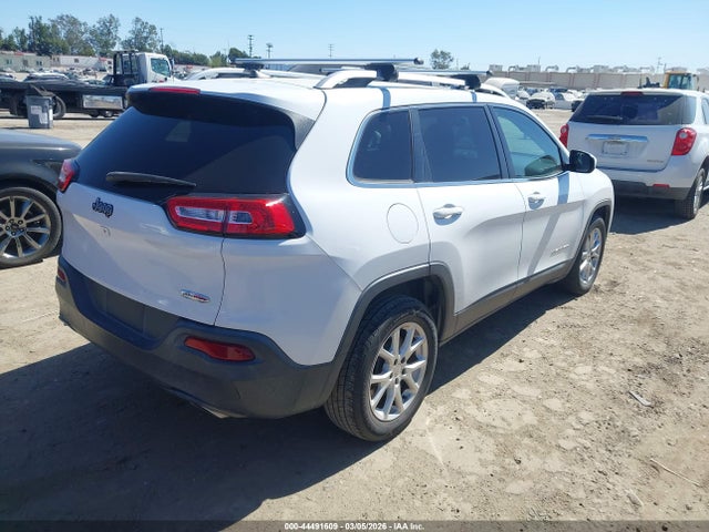 Продаж на аукціоні авто 2016 Jeep Cherokee Latitude, vin: 1C4PJLCS2GW222492, номер лоту: 44491609