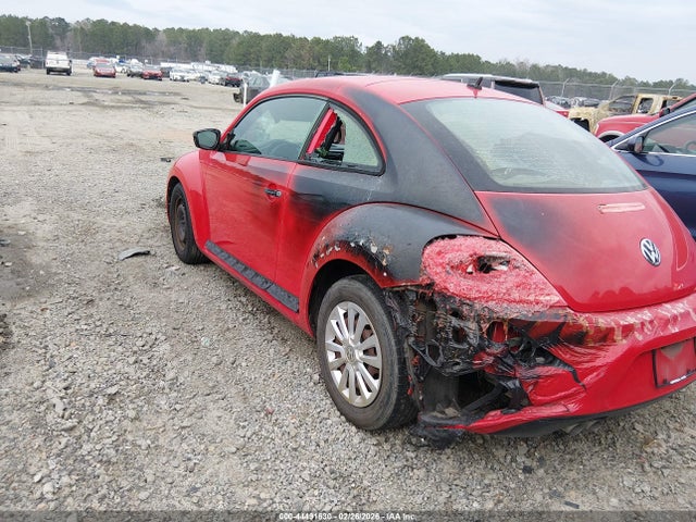 2013 VOLKSWAGEN BEETLE 3VWFP7AT8DM645177 Photo 2