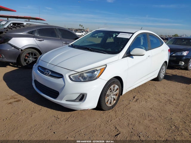 Hyundai ACCENT SE 2017 KMHCT4AE9HU193402 Image 2