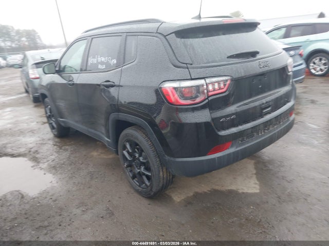 Jeep Compass Latitude 4x4 2025 3C4NJDBN0ST605953 Image 3