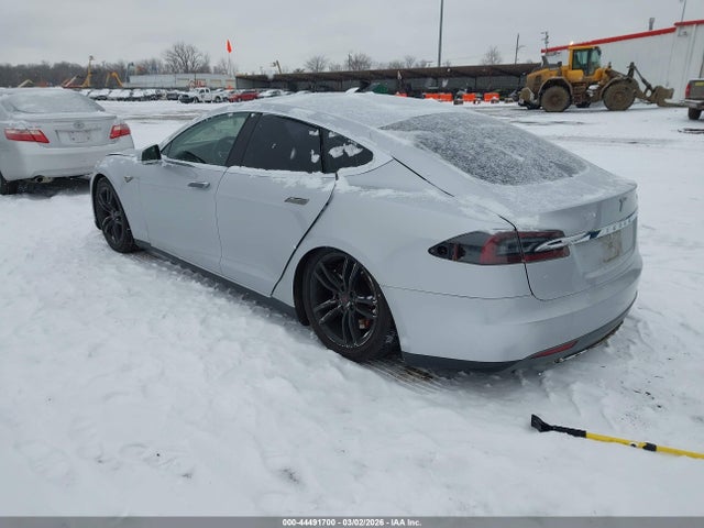2013 TESLA MODEL S 5YJSA1CN2DFP07000 Photo 2