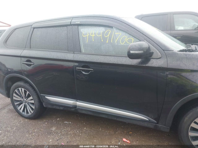 Продаж на аукціоні авто 2019 Mitsubishi Outlander Se, vin: JA4AZ3A37KZ017231, номер лоту: 44491709