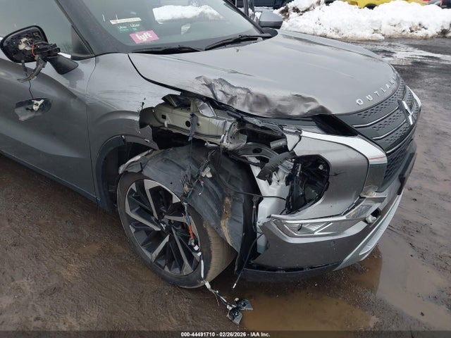 Продаж на аукціоні авто 2022 Mitsubishi Outlander Black Edition 2wd/se 2.5 2wd/se Launch Edition 2wd, vin: JA4J3UA83NZ020750, номер лоту: 44491710