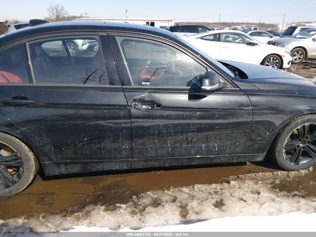 44491753 :رقم المزاد ، WBA8E3C59GK501140 vin ، 2016 Bmw 328i Xdrive مزاد بيع