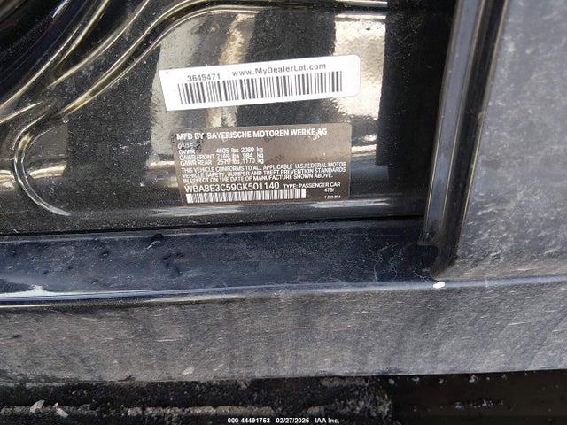 44491753 :رقم المزاد ، WBA8E3C59GK501140 vin ، 2016 Bmw 328i Xdrive مزاد بيع