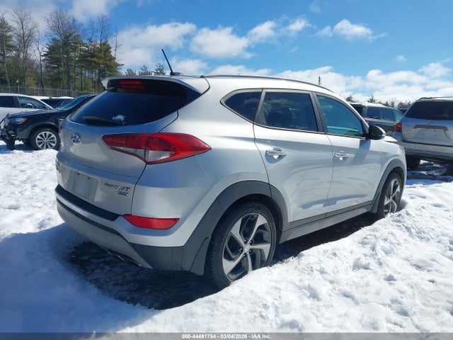 2017 HYUNDAI TUCSON KM8J3CA29HU383787 Photo 3
