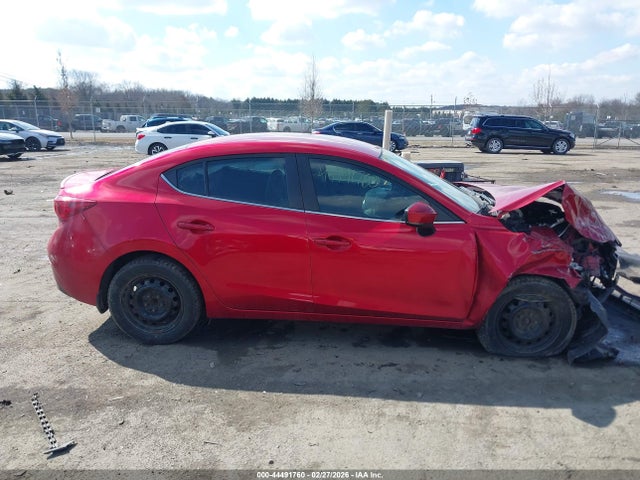 44491760 :رقم المزاد ، 3MZBN1V34JM197043 vin ، 2018 Mazda Mazda3 Touring مزاد بيع