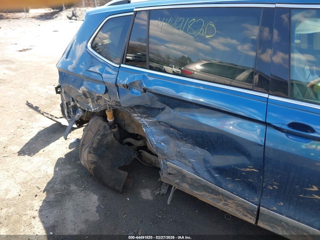2018 VOLKSWAGEN TIGUAN 3VV3B7AX2JM016227 Photo 5