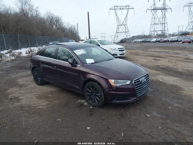 2015 AUDI A3 WAUBFGFF5F1046015 Photo 0