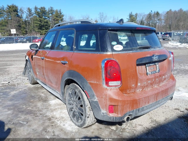 2019 MINI COUNTRYMAN WMZYT5C50K3E63548 Photo 2
