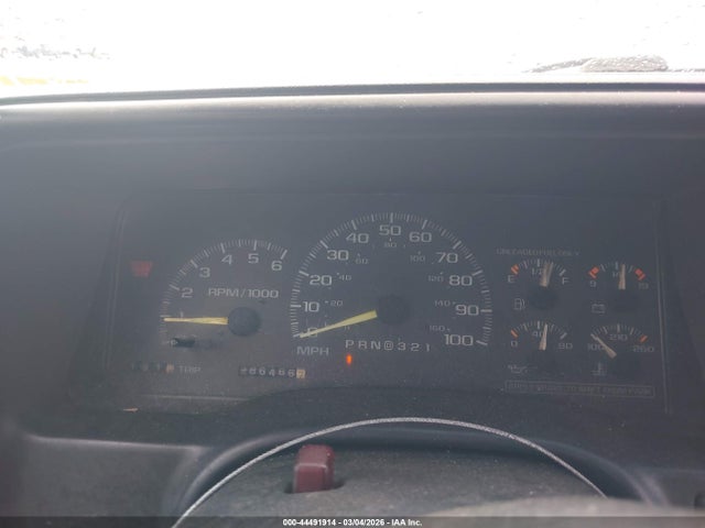 44491914 :رقم المزاد ، 1GTGC23R8XF009225 vin ، 1999 Gmc Sierra 2500 Sl مزاد بيع