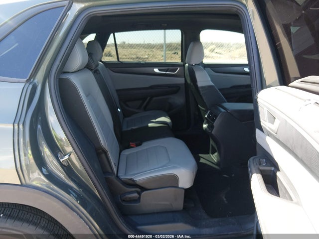 2025 Volkswagen Atlas Cross Sport 2.0t Sel R-line Black მანქანა იყიდება აუქციონზე, vin: 1V2AE2CAXSC224088, აუქციონის ნომერი: 44491920